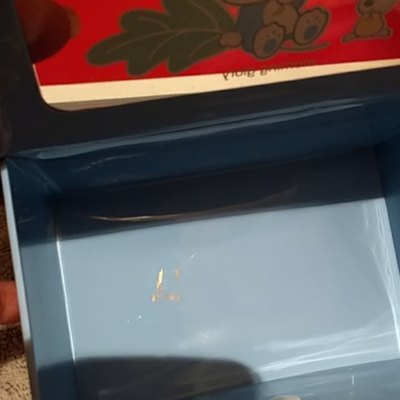 Box - Picture 4 of 8